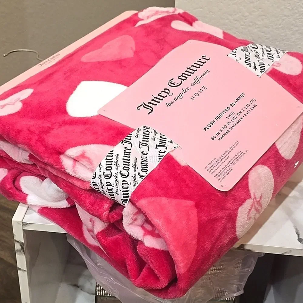 Juicy Couture Home JC Heart Logo Plush‎ Printed Twin Throw Blanket